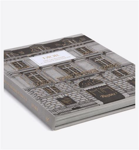 dior the legendary 30|dior montaigne book.